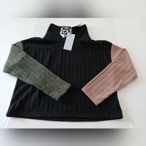 GOOD LUCK GIRL Size M Top Black Green/Beige Color New
